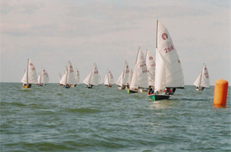 Tasar 2005 fleet approaching mark